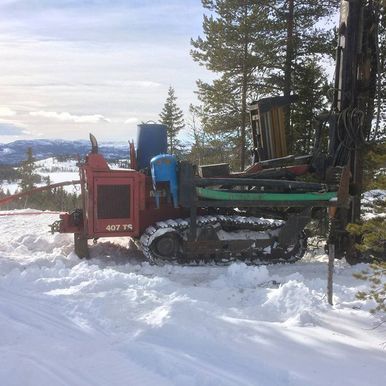 Boring av brønn i snø